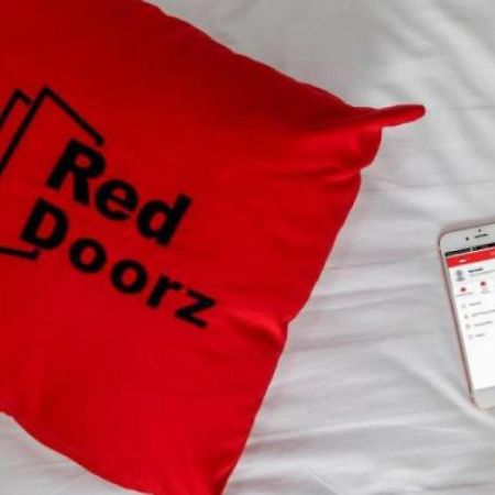 Reddoorz Plus @ Tendean Jakarta Exteriér fotografie