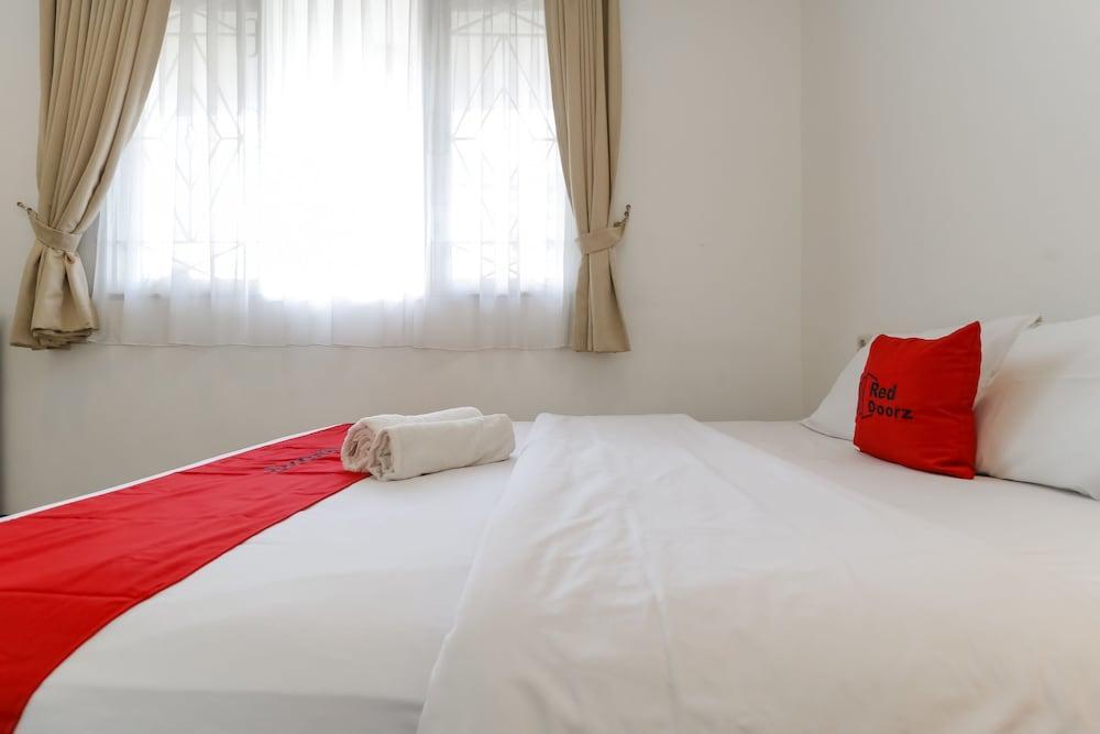 Reddoorz Plus @ Tendean Jakarta Exteriér fotografie
