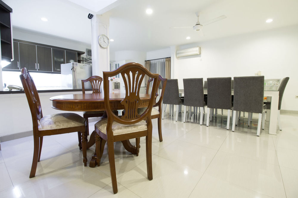 Reddoorz Plus @ Tendean Jakarta Exteriér fotografie